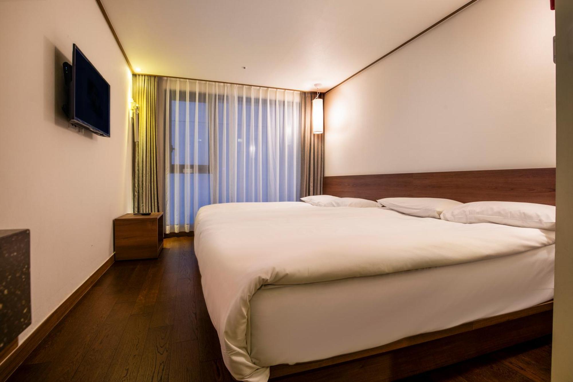 Tamara Jeju Hotel Seogwipo Exterior foto